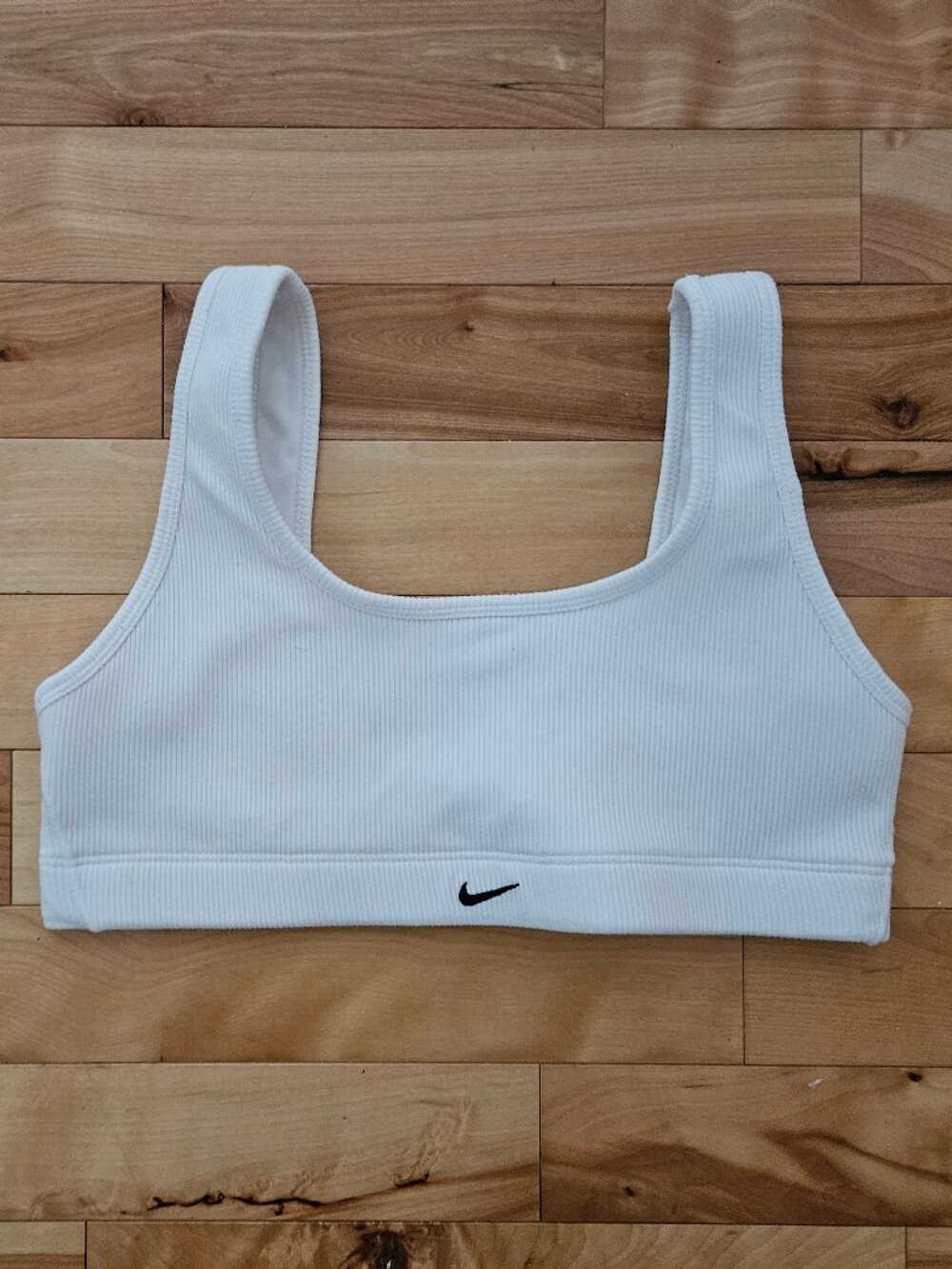 NIKE ALATE Ribbed Sports Bra size Small White